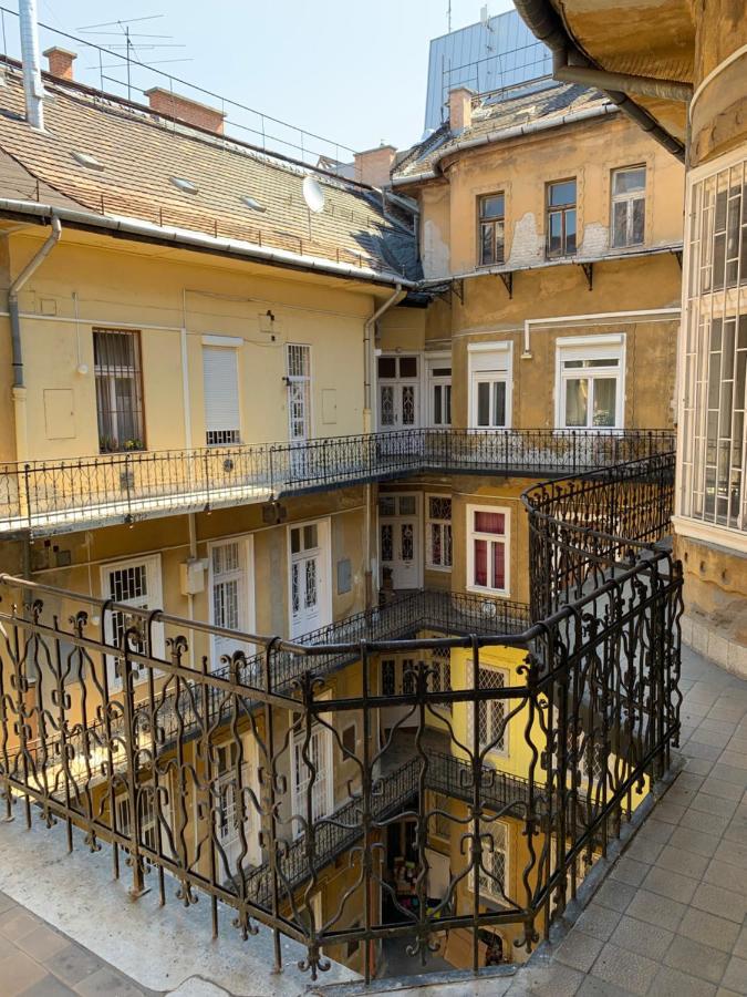 Westend Downtown Budapest Exterior foto